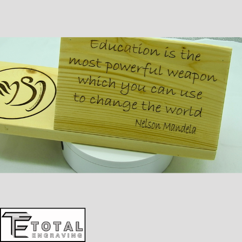 total-engraving-round-coasters-500-abbotsford-leaf